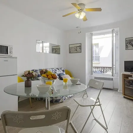Διαμέρισμα Charming Flat 4 Minutes From The Grande Plage Of Away - Welkeys *